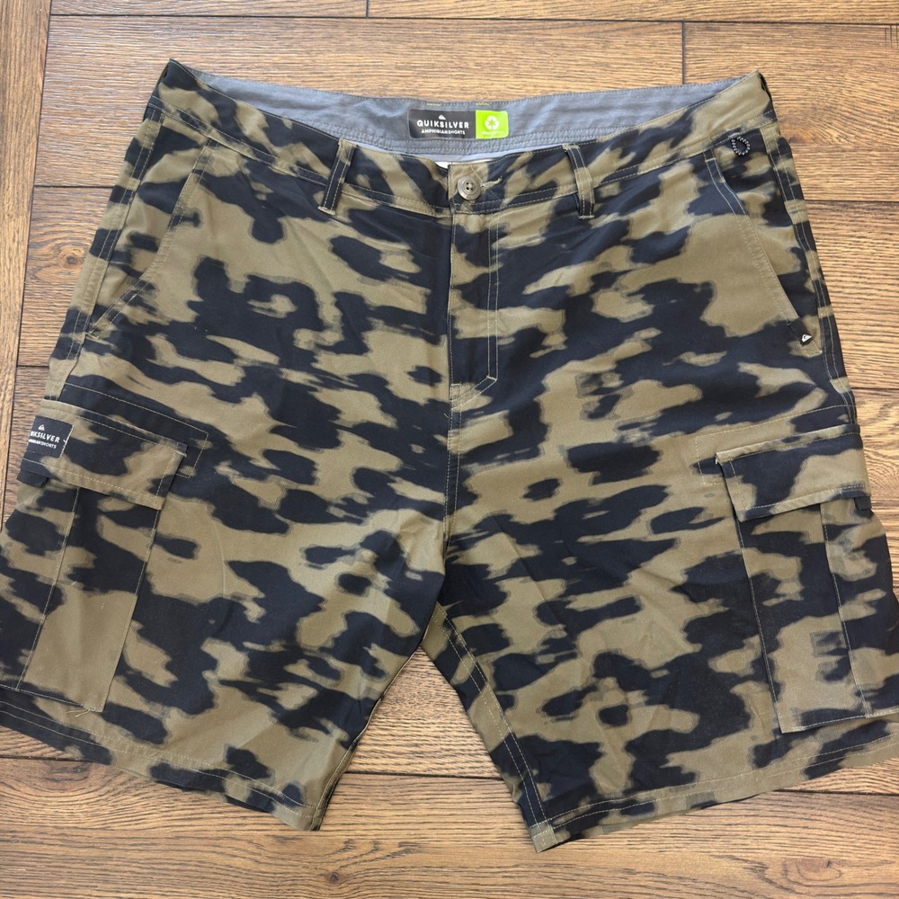 Quiksilver Amphibian Shorts Mens 36 Camo Cargo 4-Way Stretch Hybrid Green Black